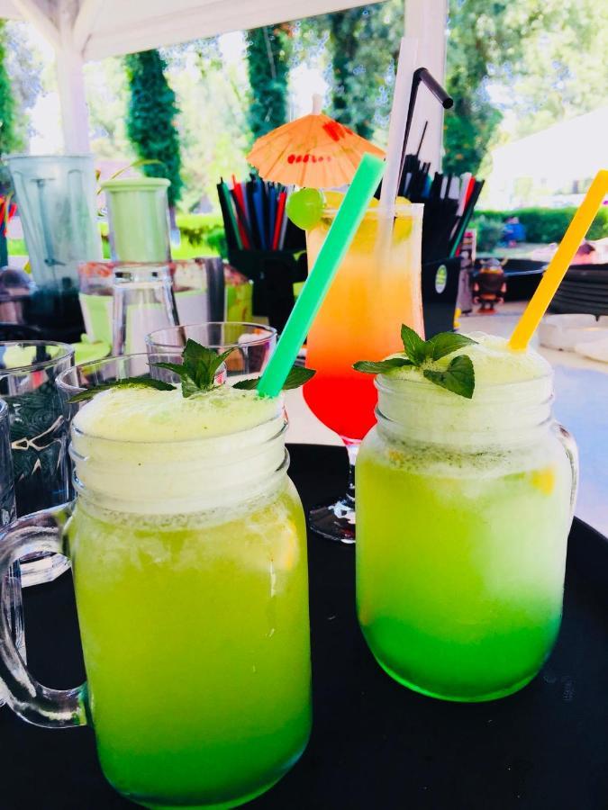 Hotel Marea Neagra Mamaia Buitenkant foto